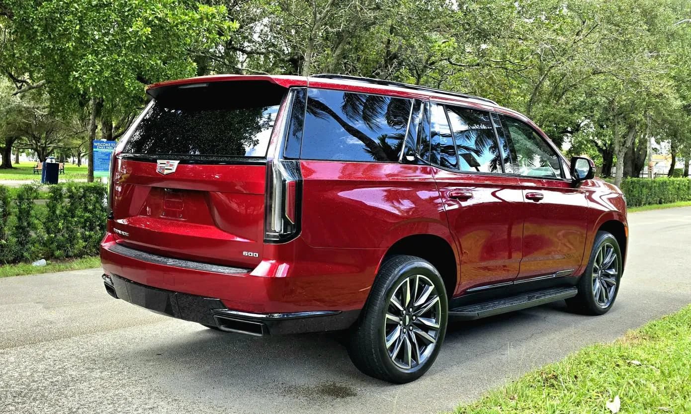 Used 2021 Cadillac Escalade Sport AWD/4WD image 12