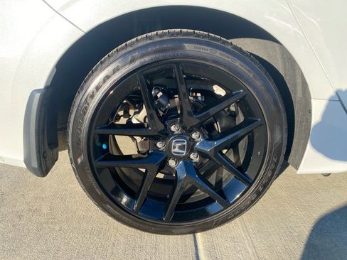 Certified 2024 Honda Civic Sport image 26