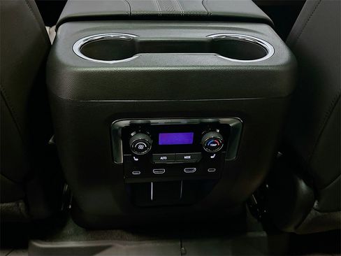 New 2025 Chevrolet Tahoe High Country image 29