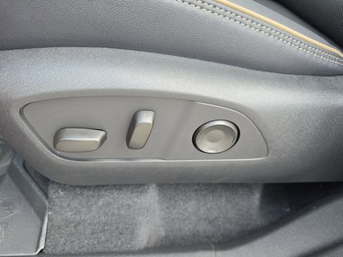 New 2026 Chevrolet Traverse High Country FWD image 24