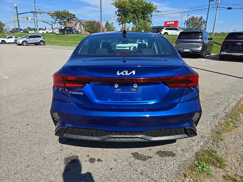 Certified 2024 Kia Forte LXS FWD image 4