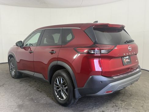 Used 2023 Nissan Rogue S AWD/4WD image 5
