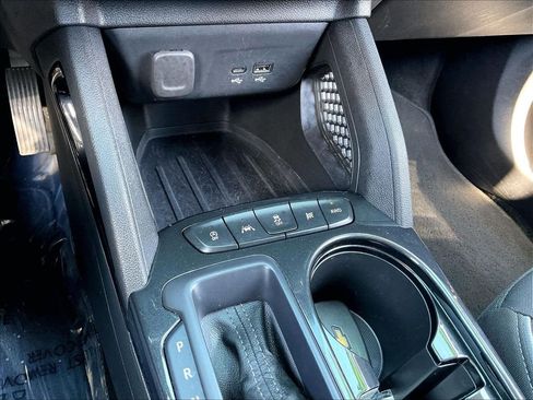 Used 2025 Chevrolet TrailBlazer LT AWD/4WD image 31
