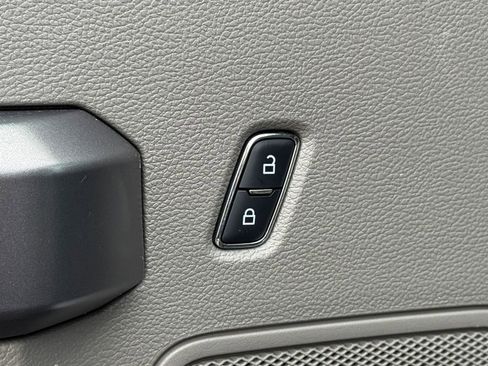 Certified 2019 Ford F250 XLT w/ XLT Value Package AWD/4WD image 27