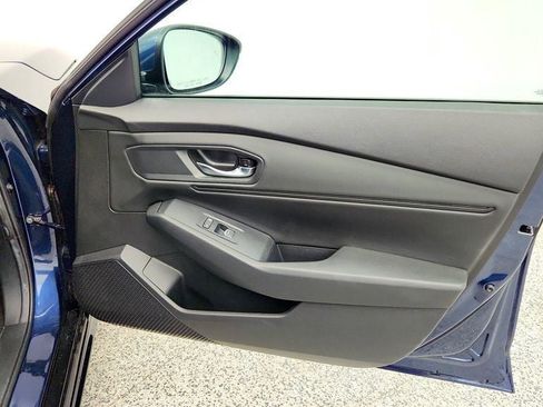 Used 2025 Honda Accord EX-L image 27