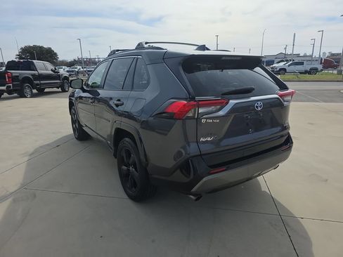 Used 2019 Toyota RAV4 XSE image 19