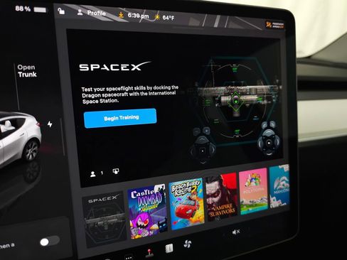 Used 2024 Tesla Model Y Long Range AWD/4WD image 26