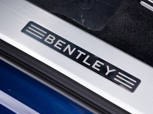New 2025 Bentley Bentayga Extended Wheelbase image 13