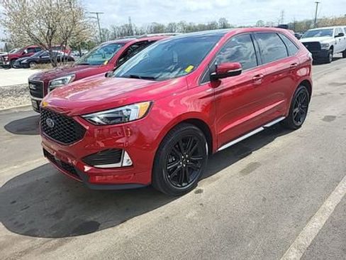 Used 2020 Ford Edge ST-Line w/ Cold Weather Package image 1