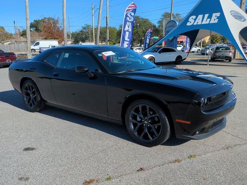 Used 2023 Dodge Challenger SXT w/ Blacktop Package image 2