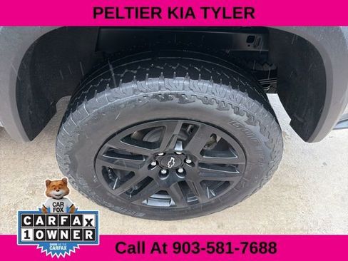 Used 2024 Chevrolet Colorado Trail Boss w/ Advanced Trailering Package AWD/4WD image 7