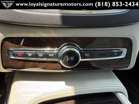 Used 2019 Volvo XC90 T6 Momentum w/ Advanced Package AWD/4WD image 33
