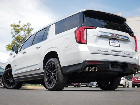 Used 2021 GMC Yukon XL Denali w/ Denali Premium Package AWD/4WD image 2