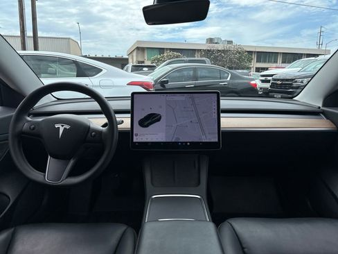 Used 2021 Tesla Model 3 Standard Range Plus image 13