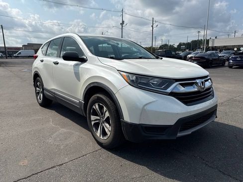 Used 2017 Honda CR-V LX image 7