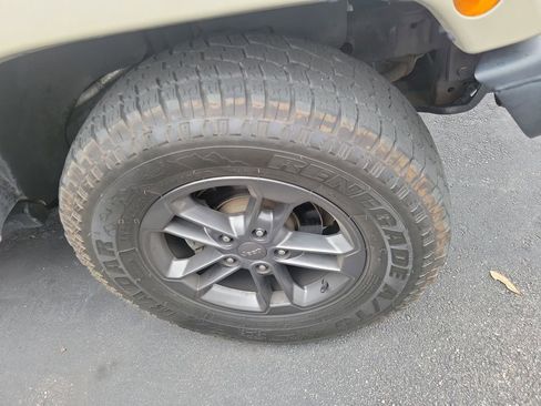 Used 2018 Jeep Wrangler Unlimited Sport AWD/4WD image 9