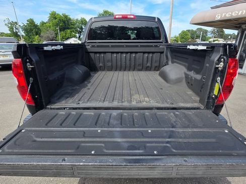Used 2017 Toyota Tundra SR5 AWD/4WD image 19