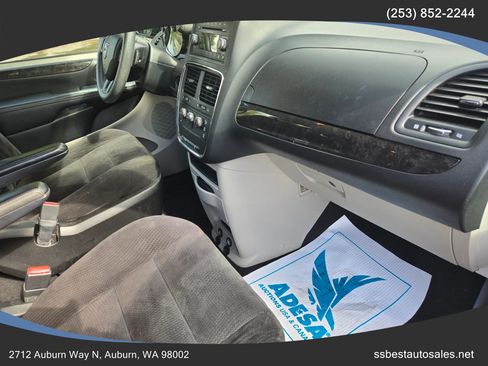 Used 2014 Dodge Grand Caravan American Value Package image 26