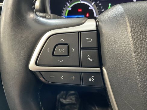 Certified 2022 Toyota Highlander Platinum image 12