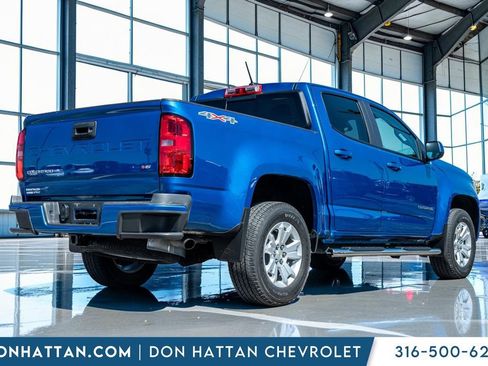 Used 2022 Chevrolet Colorado LT w/ Luxury Package AWD/4WD image 32