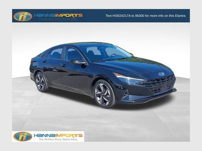Used 2023 Hyundai Elantra SEL w/ Convenience Package