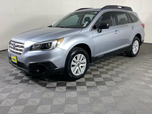 Used 2017 Subaru Outback 2.5i AWD/4WD image 4