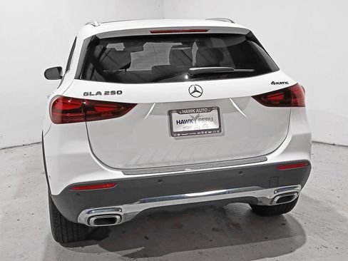 Used 2026 Mercedes-Benz GLA 250 4MATIC image 5