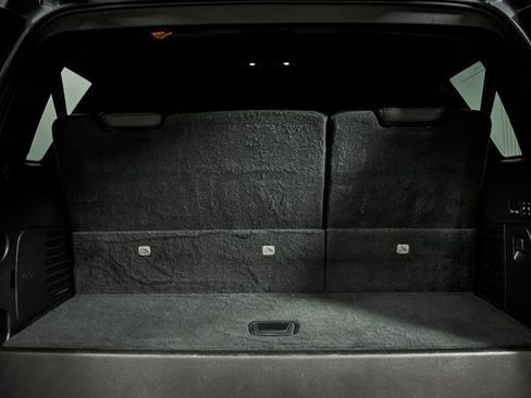 Used 2018 Cadillac Escalade Platinum image 8