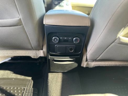 Used 2013 Ford Flex SE image 24