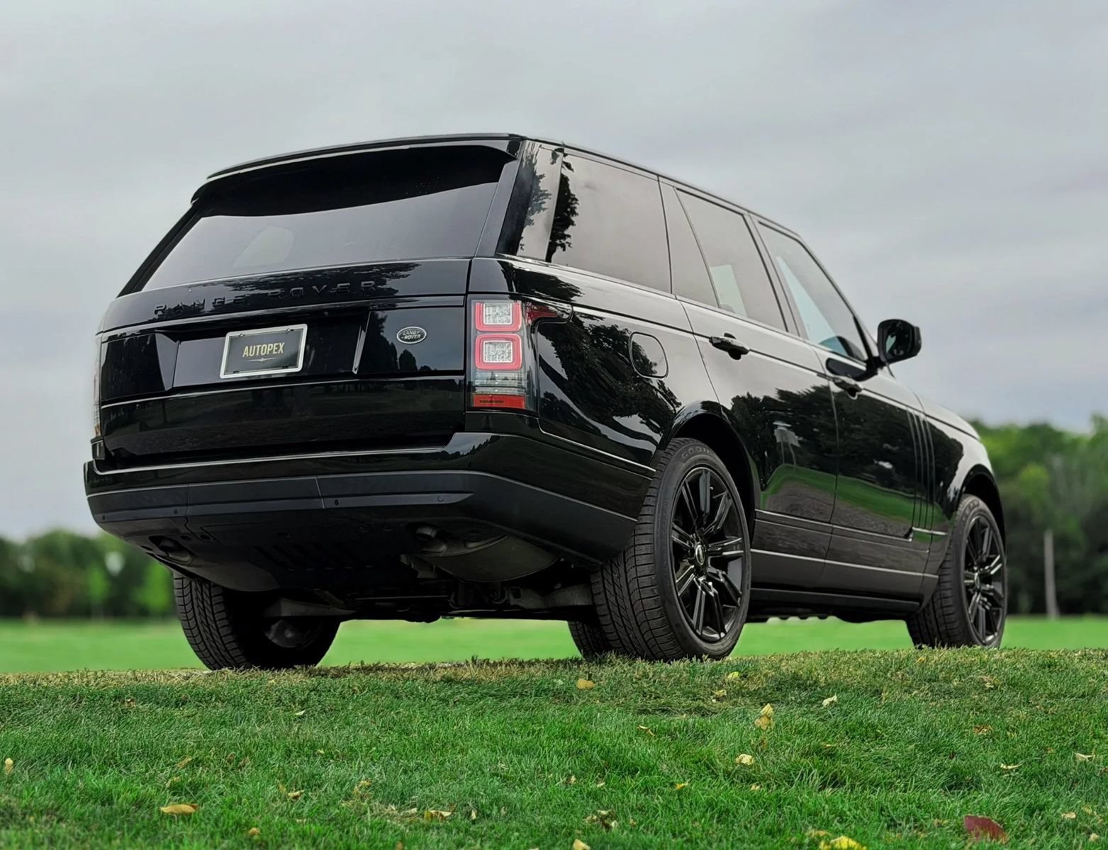 Used 2015 Land Rover Range Rover HSE AWD/4WD image 40