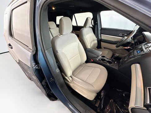 Used 2019 Ford Explorer FWD image 27
