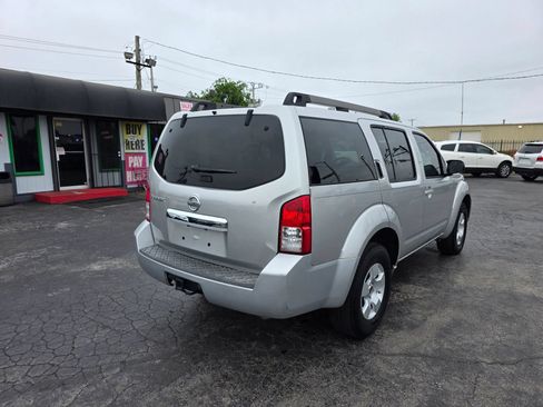 Used 2010 Nissan Pathfinder S AWD/4WD image 6