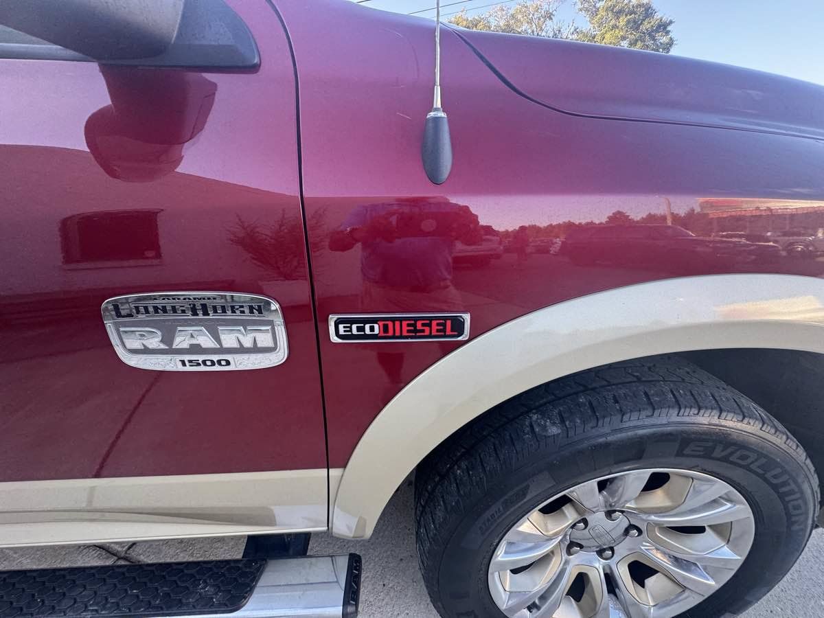 Used 2015 RAM 1500 Laramie Longhorn w/ Convenience Group AWD/4WD image 28