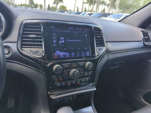 Used 2019 Jeep Grand Cherokee High Altitude RWD image 10