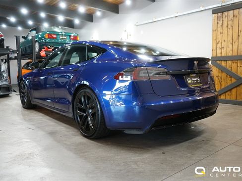 Used 2022 Tesla Model S Plaid image 6