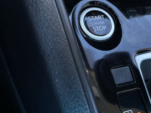 Used 2024 Nissan Versa SV image 16