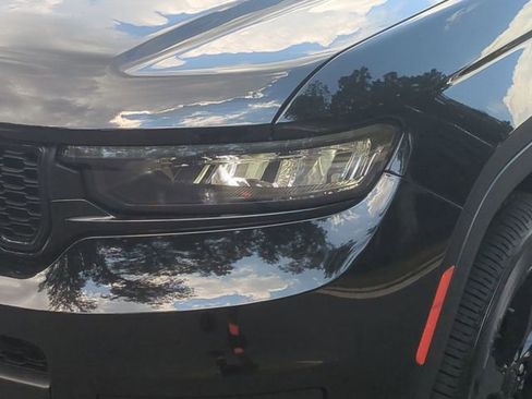 New 2025 Jeep Grand Cherokee L Altitude image 21