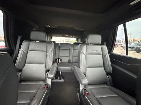 Used 2023 Cadillac Escalade Sport AWD/4WD image 14