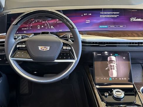 New 2026 Cadillac Escalade ESV Platinum Sport AWD/4WD image 14