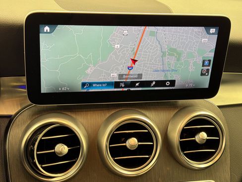 Used 2020 Mercedes-Benz GLC 300 4MATIC image 21