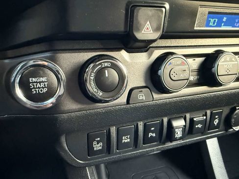Used 2021 Toyota Tacoma TRD Off-Road image 20
