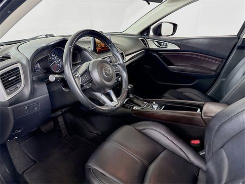 Used 2017 MAZDA MAZDA3 Touring image 7