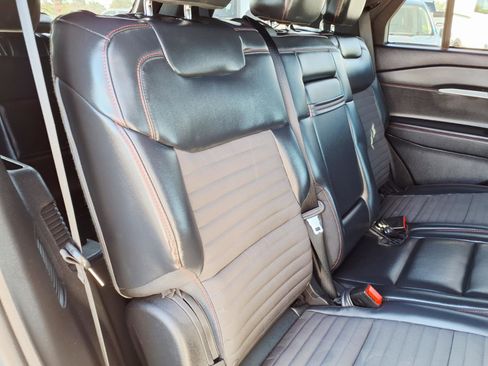 Certified 2025 Ford Explorer ST-Line w/ Premium Package image 15