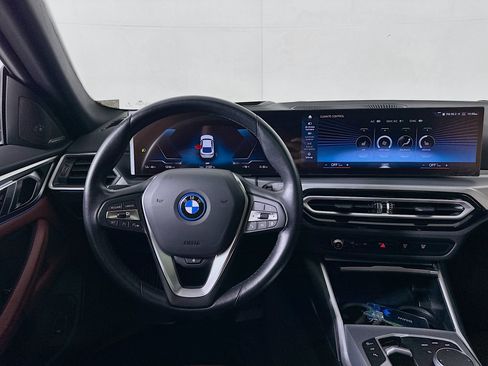 Used 2023 BMW i4 eDrive35 w/ Premium Package RWD image 17
