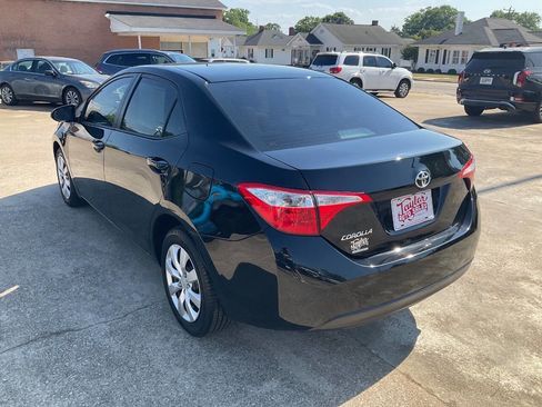 Used 2014 Toyota Corolla LE FWD image 6