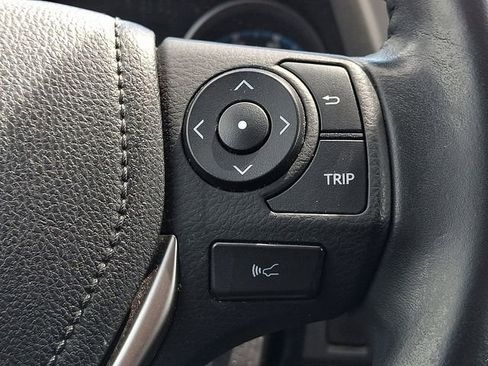 Used 2017 Toyota RAV4 XLE AWD/4WD image 23