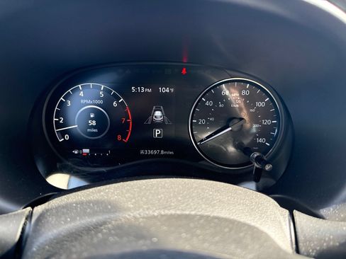 Used 2023 Nissan Kicks SV w/ Interior Electronics Package FWD image 5