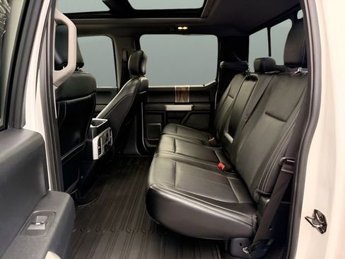 Used 2018 Ford F150 Lariat w/ Equipment Group 502A Luxury AWD/4WD image 20