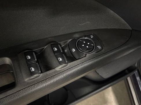 Used 2020 Ford Fusion SE FWD image 11