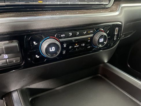 Used 2025 Chevrolet Silverado 2500 LT w/ Trail Boss Package AWD/4WD image 30